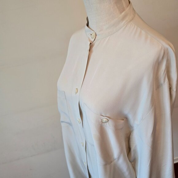 Jacqueline Ferrar - Vintage 100% Silk Mandarin Collar Blouse in a Cream White - Picture 6 of 11
